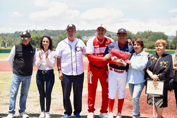 Inauguración del nuevo campo de béisbol en El Carmen, un logro más del compromiso del gobierno municipal de Tula de Allende con el deporte