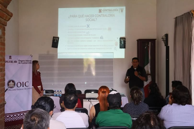 Imparten capacitación para la integración de los Comités de Contraloría Social en Tepeji