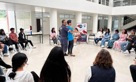 PC Tepeji imparte taller de primeros auxilios a estudiantes de la UTTT