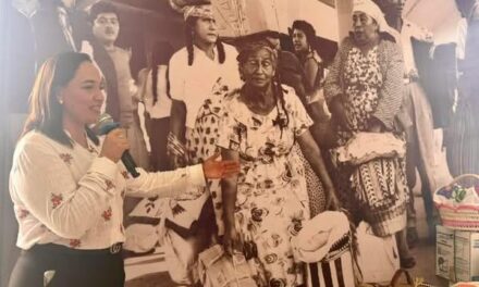 Inauguran exposición fotográfica ¡Vámonos! Pasajeros al tren