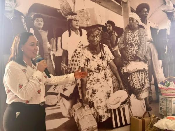 Inauguran exposición fotográfica ¡Vámonos! Pasajeros al tren