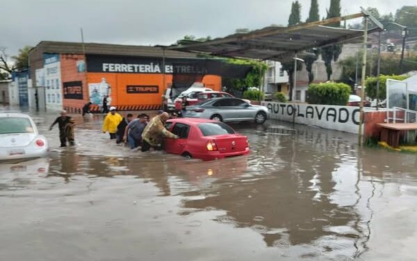 Continúa atención de reportes de afectaciones derivadas de las lluvias en Tepeji