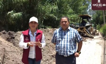 Tania Valdez informa sobre los trabajos de sustitución y reparación para regularizar el suministro de agua.