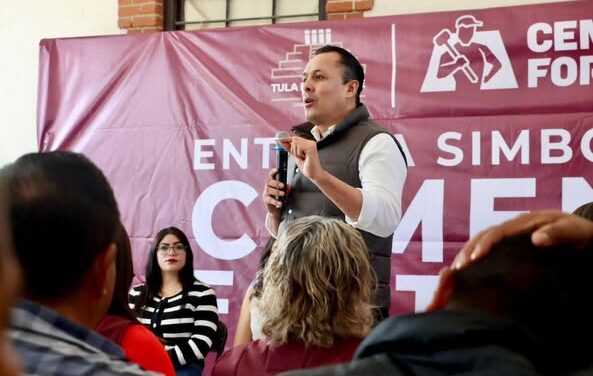 Cristhian Martínez entrega 1500 toneladas de cemento Fortaleza a colonias y comunidades de Tula