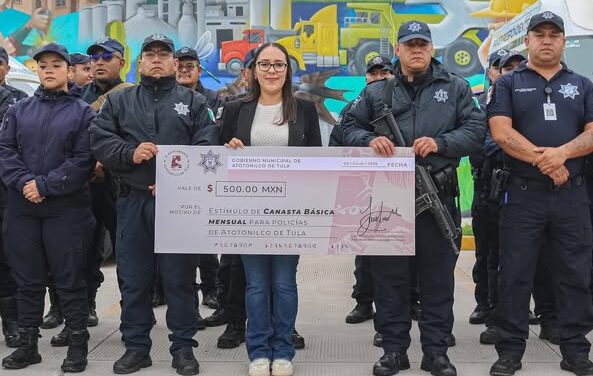 Entrega de estímulo mensual en especie a elementos de Seguridad Pública como parte del compromiso con la transformación y la dignificación laboral