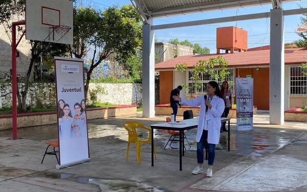Imparten pláticas preventivas en la Telesecundaria de San Ildefonso