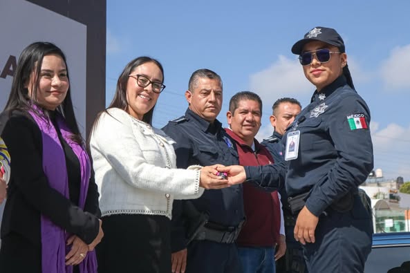 Entregan 𝐧𝐮𝐞𝐯𝐨 𝐩𝐚𝐫𝐪𝐮𝐞 𝐯𝐞𝐡𝐢𝐜𝐮𝐥𝐚𝐫 𝐚 𝐒𝐞𝐠𝐮𝐫𝐢𝐝𝐚𝐝 𝐏𝐮́𝐛𝐥𝐢𝐜𝐚 de #AtotonilcoDeTula