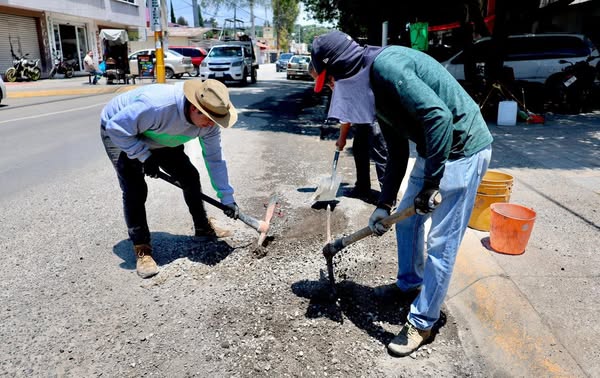 El Gobierno Municipal de Tula de Allende inicia trabajos de bacheo en la zona de San Marcos para mejorar la movilidad