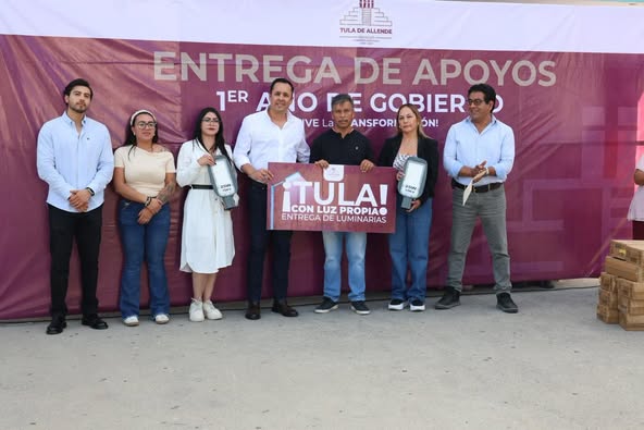 Cristhian Martínez anuncia nuevas obras de pavimentación y entrega luminarias en San Lucas Teacalco y Santa María Ilucan