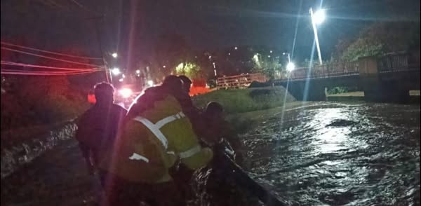 Proteccion Civil y Bomberos de Tepeji realizan constantes monitoreos de niveles de ríos