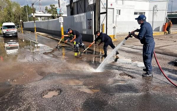 La Unidad de Protección Civil y Bomberos mantiene monitoreo en el Río de la Central de Autobuses así como en San José Piedra y San Ignacio.