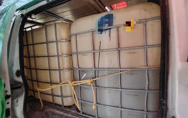 Aseguran más de 3 mil litros de hidrocarburo en Ajacuba