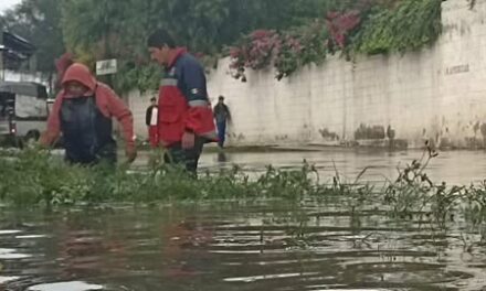 Bomberos #Tula informa que, continúa trabajando de manera ininterrumpida ante la presencia de lluvias en el municipio.