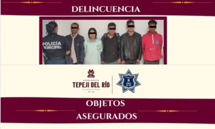 Policías municipales de Tepeji aseguran a cinco personas