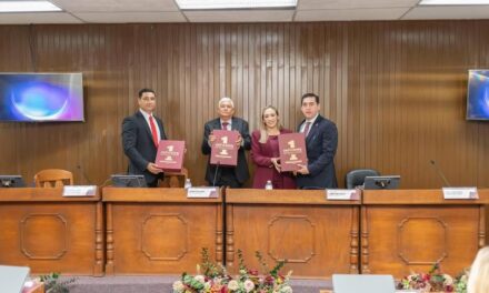 Entrega Tania Valdez Primer Informe de Gobierno al Ayuntamiento de Tepeji del Río