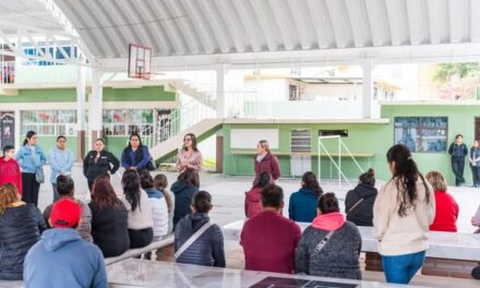 Gobierno de Tepeji entrega Patio Didáctico y rehabilita mobiliario en la escuela Javier Rojo Gómez
