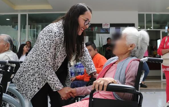 DIF Municipal Atotonilco de Tula entrega apoyos de movilidad asistencial a personas en situación de vulnerabilidad