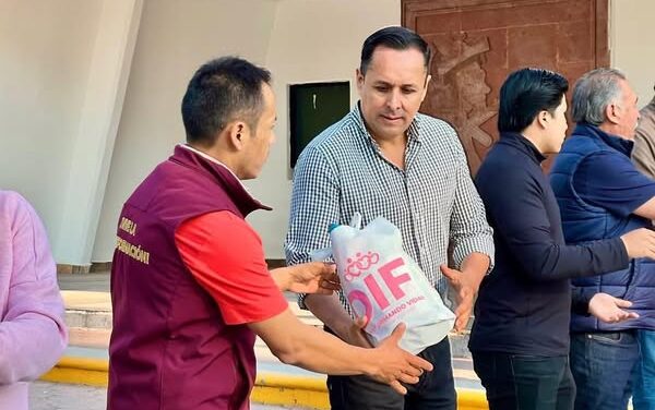 Sale convoy de Tula con víveres para familias afectadas por las lluvias del Huracán Priscilla