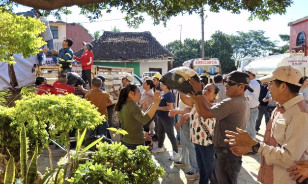 Atotonilco de Tula envía víveres y apoyo a los municipios de Huautla y Pisaflores