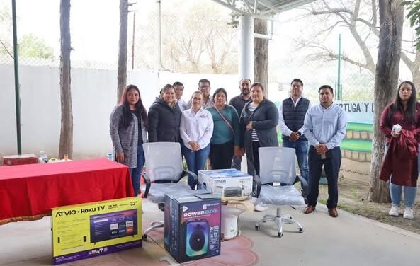 Alcaldesa de Tepeji realiza gira de trabajo por San Ignacio Nopala
