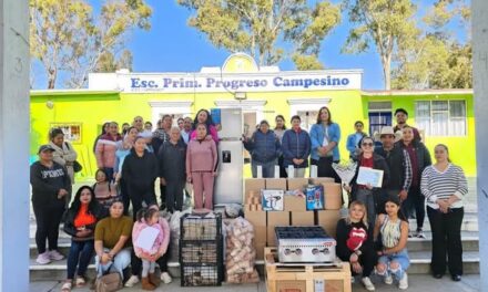 Entregan mobiliario para le comedor escolar en es Primaria de Tepeji