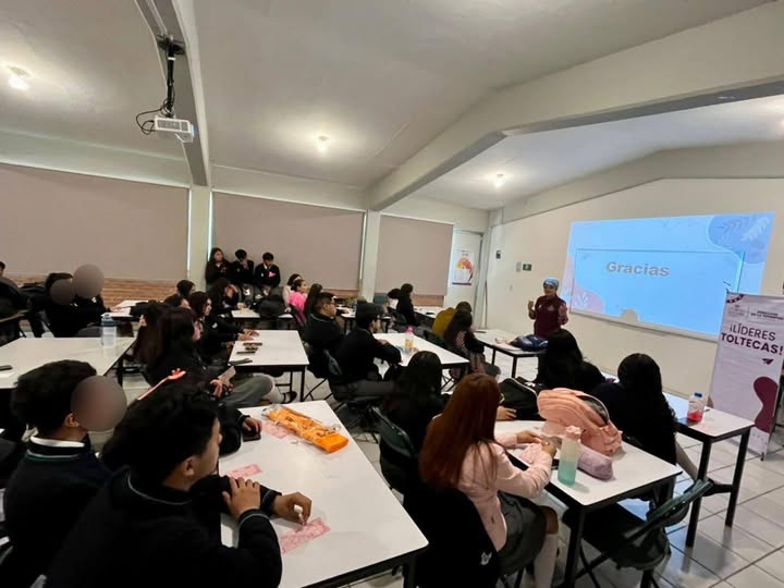 Se llevó a cabo la ponencia con el tema “ Cáncer de mama” en Tula de Allende
