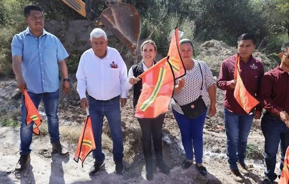 Arranca la construcción de la red de drenaje sanitario en la calle Constitución de San Mateo 1ª Sección, Tepeji del Río.