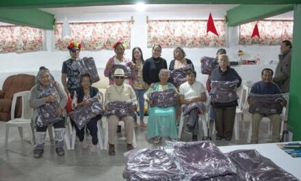 𝗘𝗻𝘁𝗿𝗲𝗴𝗮 𝗱𝗲 𝘂𝗻𝗶𝗳𝗼𝗿𝗺𝗲𝘀 𝗮 𝗹𝗮𝘀 𝗖𝗮𝘀𝗮𝘀 𝗱𝗲𝗹 𝗔𝗱𝘂𝗹𝘁𝗼 𝗠𝗮𝘆𝗼𝗿 𝗱𝗲 𝗔𝘁𝗼𝘁𝗼𝗻𝗶𝗹𝗰𝗼 𝗱𝗲 𝗧𝘂𝗹𝗮