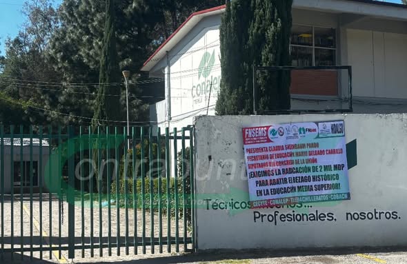 Conalep Tepeji se une a la exigencia de la radicación de 2 mil millones de pesos para abatir el rezago en la educación media superior.