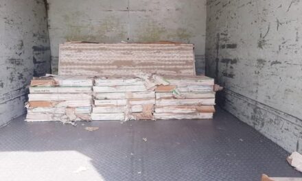 Entregan loseta para el comedor escolar de la Escuela Primaria Francisco Villa en Tepeji del Río