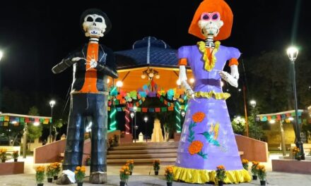 Nuevamente comparsas de Xantolo en Atotonilco de Tula