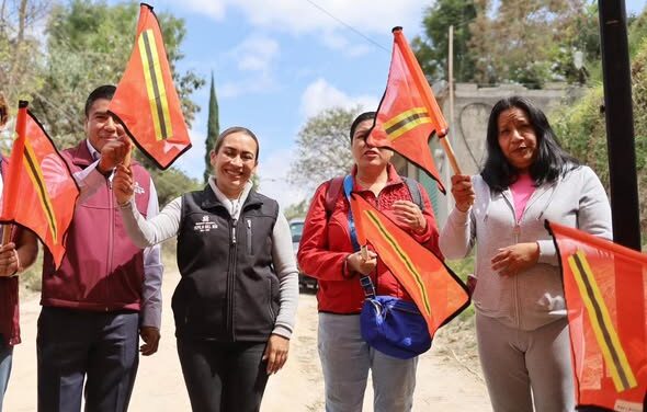 Arranque de obra de construcción de red de drenaje sanitario en Tianguistengo