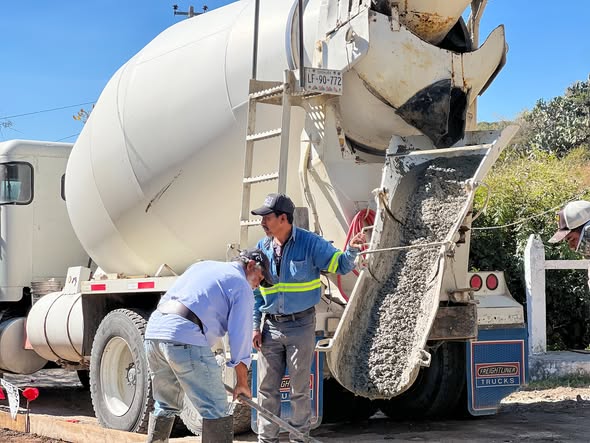Tepeji del Río fortalece la infraestructura vial en las comunidades