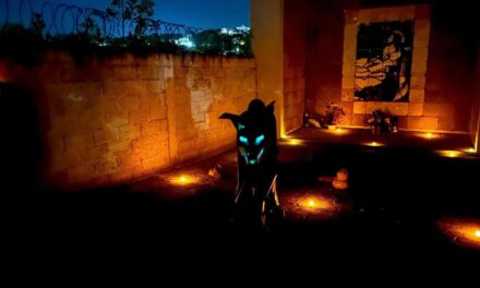 Realizan recorrido de leyendas prehispánicas en el panteón del Huerto en Tula de Allende