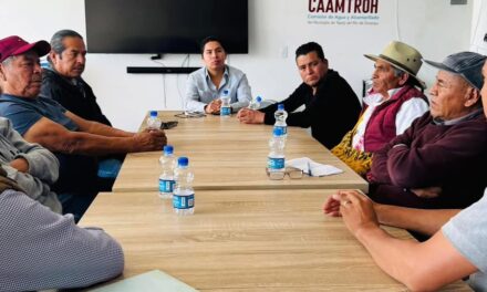 Comisión de Agua de Tepeji atiende solicitudes de vecinos de San Ildefonso