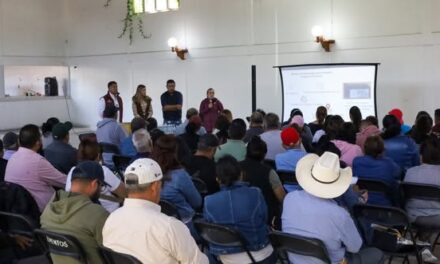 Capacitan a los Comités de Contraloría Social de Tepeji