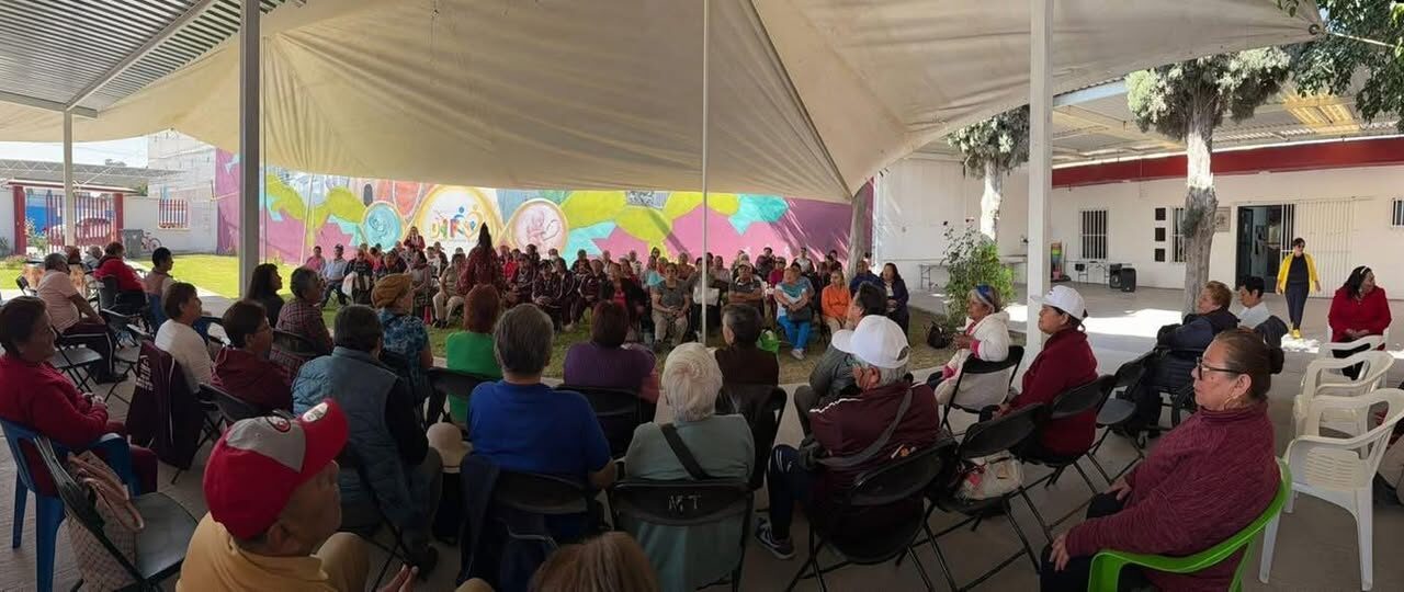 Imparten plática de sensibilización sobre violencia en la vejez en la Casa del Adulto Mayor de Atotonilco de Tula