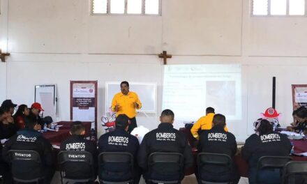Funcionarios de Tepeji reciben capacitación Combatiente Forestal