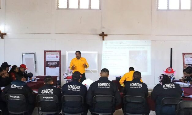 Funcionarios de Tepeji reciben capacitación Combatiente Forestal