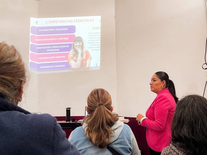 Imparten Taller “𝗣𝗬𝗠𝗘𝗦” para acompañar a las emprendedoras de Atotonilco de Tula