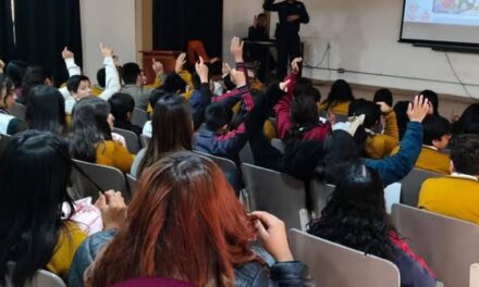Se llevó a cabo el Foro “Violencia digital y acoso en redes sociales, basado en la Ley Olimpia”, en la Escuela Secundaria Técnica No. 12