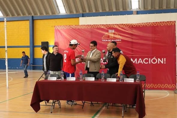 En Tula se llevó a cabo la premiación del cuadranagular municipal de voleibol 2025.