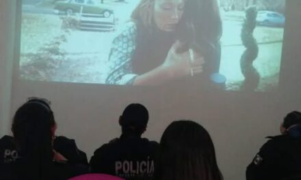 SIPINNA Tepeji llevó a cabo la proyección del cine-foro: “Rompiendo el círculo”, dirigido a servidoras públicas del municipio