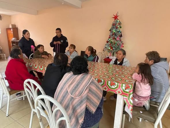 Se llevó a cabo el Taller Lúdico «Vida digna y libre de violenco» en la Casa del Adulto Mayor de El Refugio