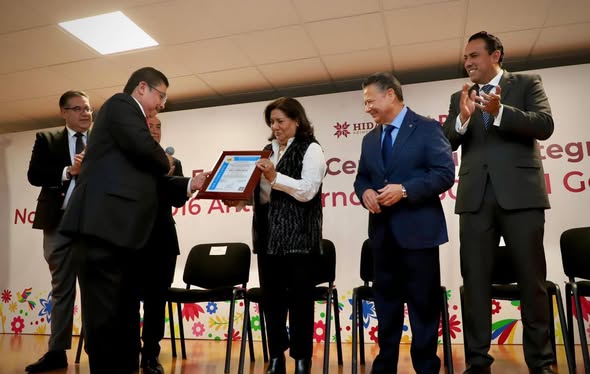 El Sistema DIF Hidalgo, única institución a nivel nacional y Latinoamérica, en obtener simultáneamente dos certificaciones internacionales de calidad