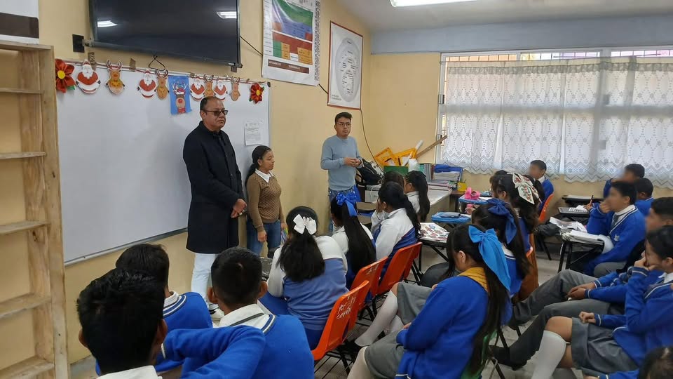 Imparten charla «El origen de los Derechos Humanos a través de la historia»