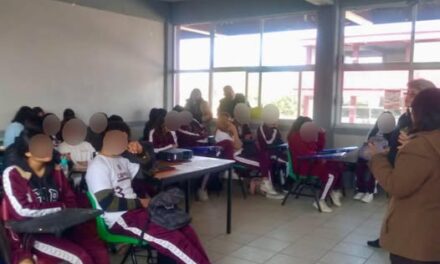 Imparten plática con el tema ”salud sexual y reproductiva” en el COBAEH de la localidad de Bomintzha