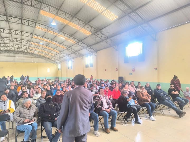 Imparten conferencia «Delitos digitales y uso de redes sociales» en Atotonilco de Tula