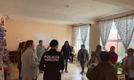 Imparten taller «Vida digna y libre de violencia» en Casas de Día para adultos mayores en Atotonilco de Tula