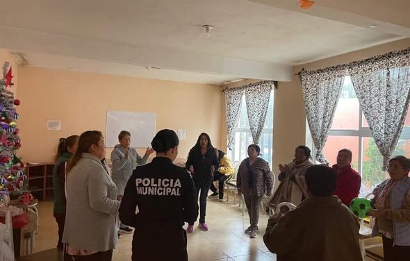 Imparten taller «Vida digna y libre de violencia» en Casas de Día para adultos mayores en Atotonilco de Tula